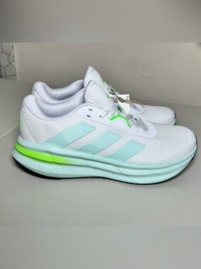 Adidas Galaxy 7 Women’s Running Shoes White Neon Green Size 9.5 NWT